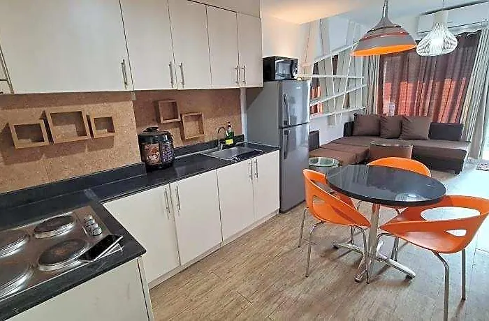 Sea Residences - R Us Hotel